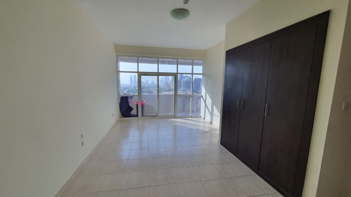 property-img