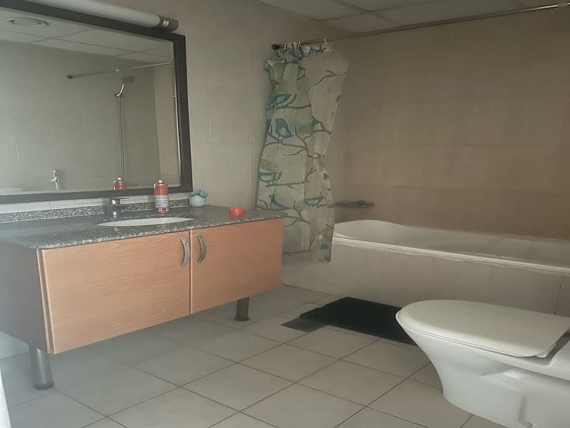property-img