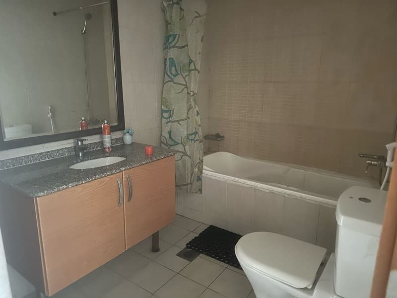 property-img