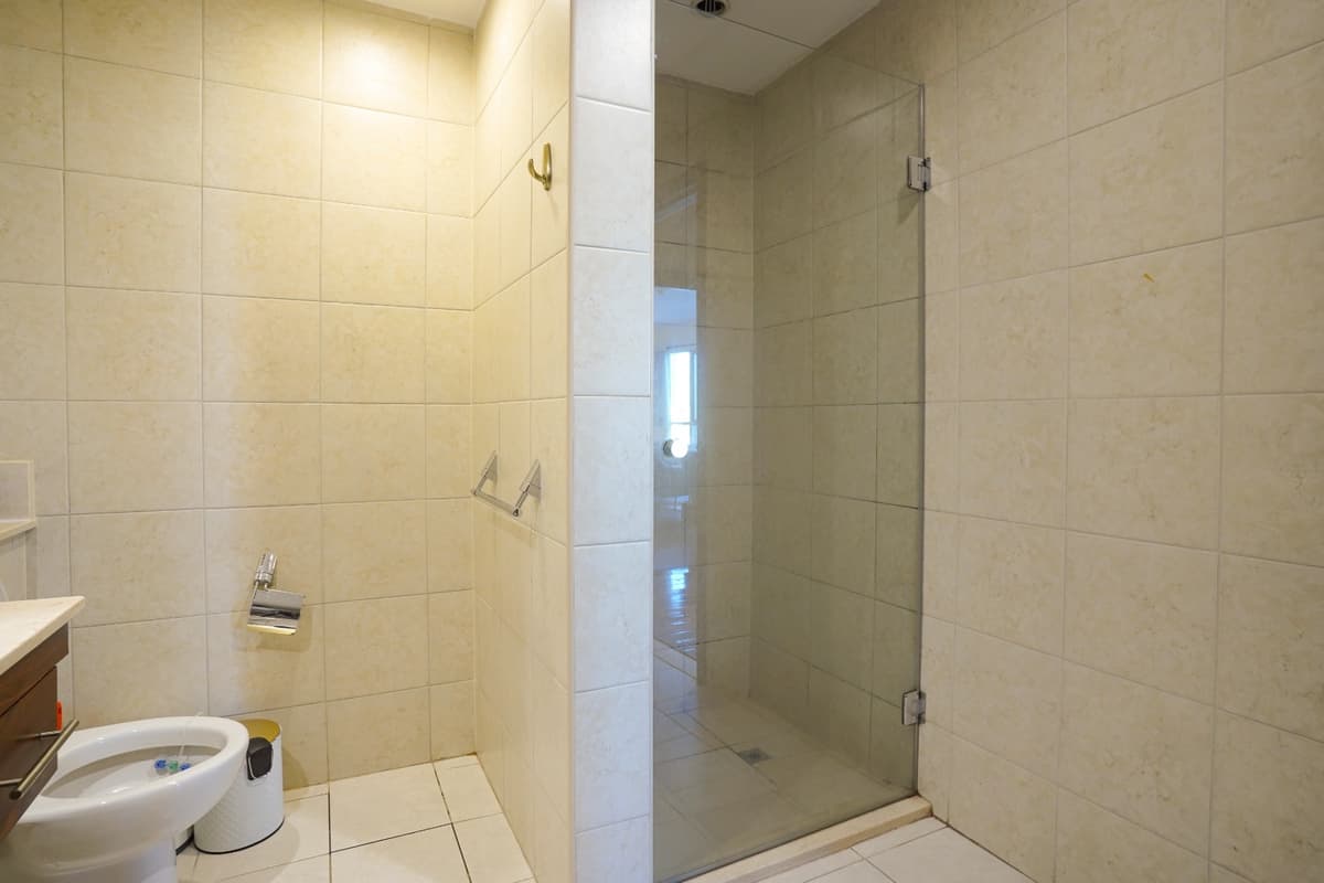 property-img