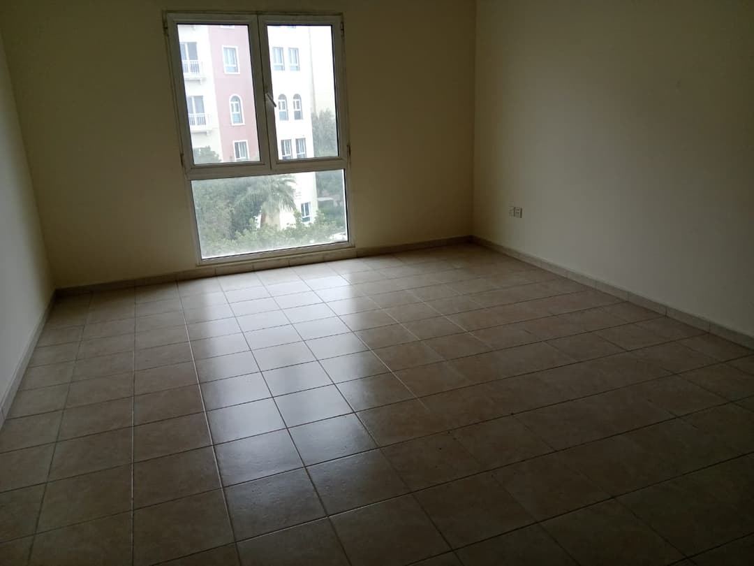 property-img