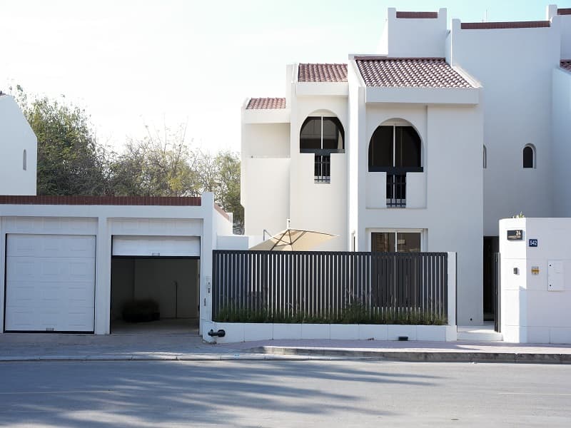 property-img
