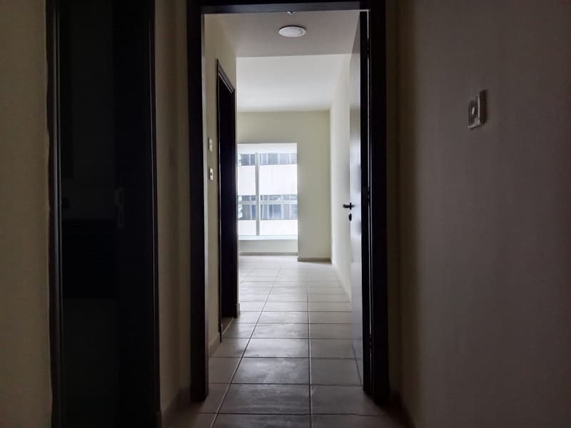 property-img