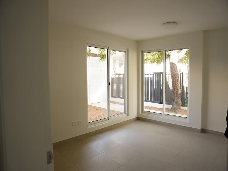 property-img