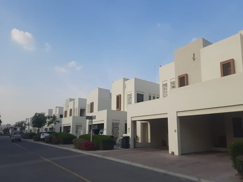 property-img