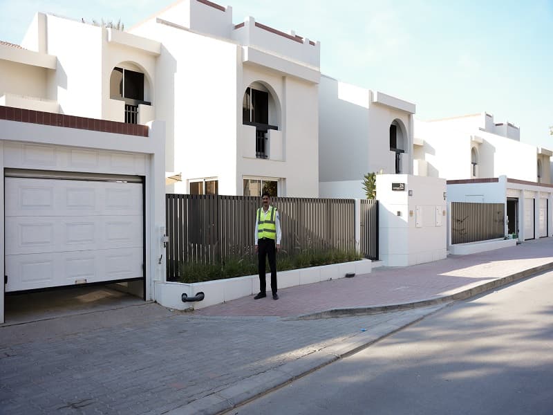 property-img