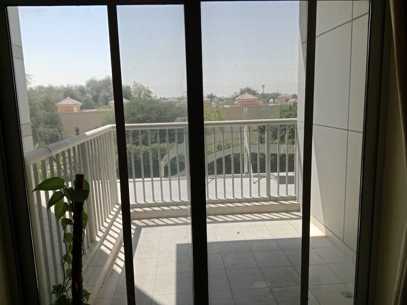 property-img