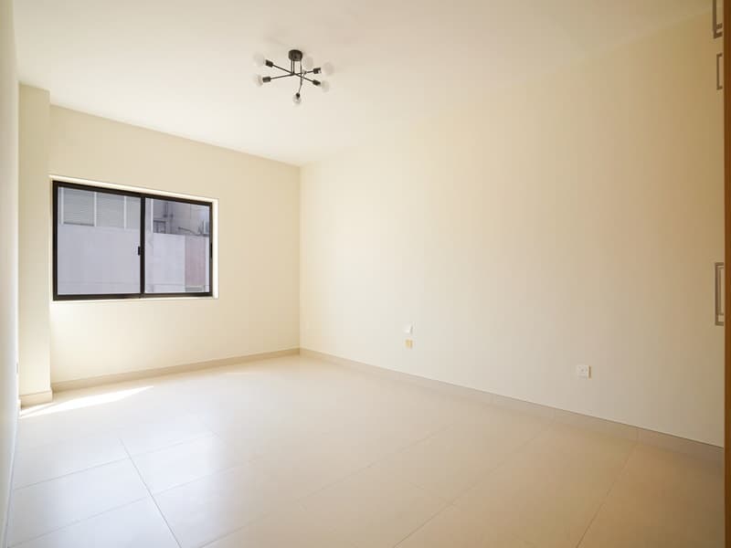 property-img
