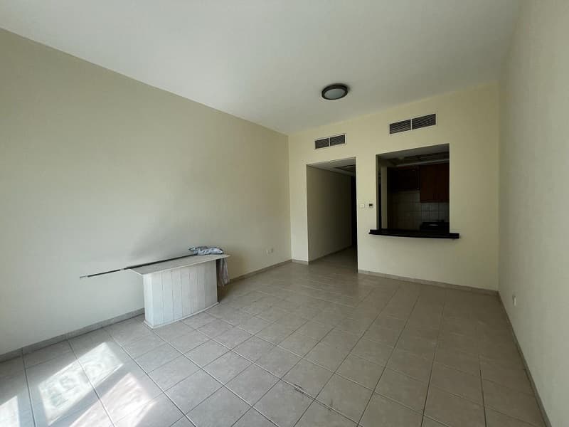 property-img